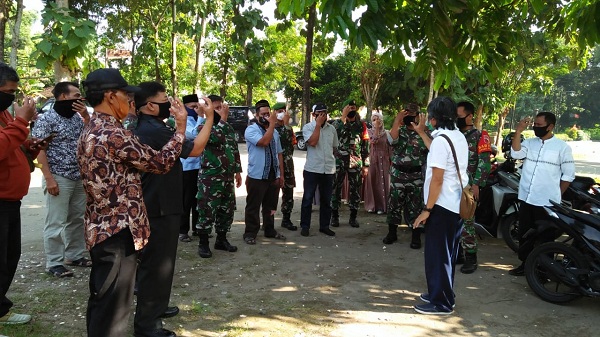 /Jun09.Install-Kec.Kandat Kediri3.jpg