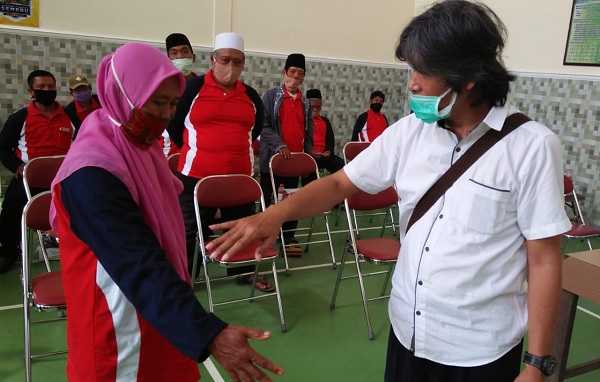 /Jun10.Install-Kec.Ringinrejo Kediri3.jpg